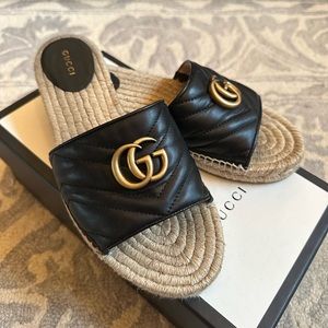 Gucci black leather GG espadrille sandal slide 🖤